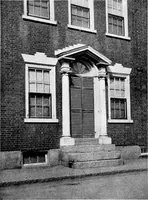 An illustration from Old New England doorways (1919)