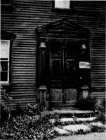 Picture 60 of 68 from Old New England doorways (1919), leaf 144