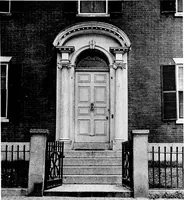An illustration from Old New England doorways (1919)