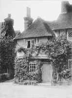 An illustration from Picturesque English cottages and their doorway gardens (1905)