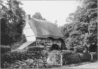 Picture 122 of 142 from Picturesque English cottages and their doorway gardens (1905), leaf 103