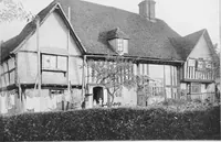 An illustration from Picturesque English cottages and their doorway gardens (1905)
