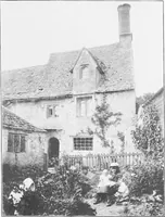 Picture 13 of 142 from Picturesque English cottages and their doorway gardens (1905), leaf 22