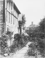 An illustration from Picturesque English cottages and their doorway gardens (1905)