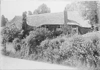 An illustration from Picturesque English cottages and their doorway gardens (1905)