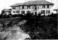 An illustration from Houses for town or country (1907)