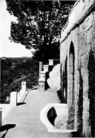 An illustration from Houses for town or country (1907)