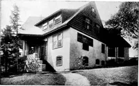 An illustration from Inexpensive homes of individuality; being a collection of photographs and floor plans illustrating certain of America's best country and suburban homes of moderate size (1915)