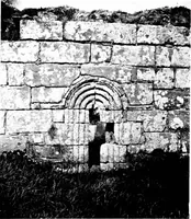 An illustration from Irish ecclesiastical architecture, with some notice of similar or related work in England, Scotland and elsewhere (1910)