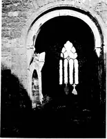 An illustration from Irish ecclesiastical architecture, with some notice of similar or related work in England, Scotland and elsewhere (1910)