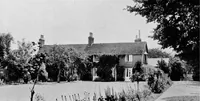 An illustration from Houses and gardens (1906)