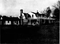 An illustration from New homes under old roofs (1916)