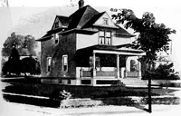 An illustration from Lumberman's house plan book : being a collection of one hundred absolutely new and attractive plans never before published, together with a selection of one hundred of our most popular houses published heretofore ... : 200 house plans (1907)