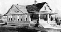 An illustration from Lumberman's house plan book : being a collection of one hundred absolutely new and attractive plans never before published, together with a selection of one hundred of our most popular houses published heretofore ... : 200 house plans (1907)
