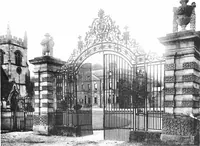An illustration from English ironwork of the XVIIth & XVIIIth centuries; an historical & analytical account of the development of exterior smithcraft (1911)