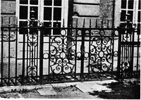 An illustration from English ironwork of the XVIIth & XVIIIth centuries; an historical & analytical account of the development of exterior smithcraft (1911)