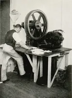 Picture 79 of 98 from Flags of the world (1917), leaf 134