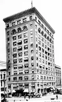 An illustration from Selections from the latest work of Milburn, Heister & Co., architects (1919)