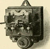 An illustration from Cyclopedia of applied electricity : a general reference work on direct-current generators and motors, storage batteries, electrochemistry, welding, electric wiring, meters, electric lighting, electric railways, power stations, switchboards, power transmission, alternating-current machinery, telegraphy, etc. (1916)