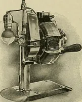 An illustration from Cyclopedia of textile work : a general reference library on cotton, woolen and worsted yarn manufacture, weaving, designing, chemistry and dyeing, finishing, knitting, and allied subjects (1911)