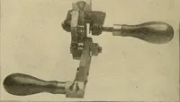 An illustration from Cyclopedia of textile work : a general reference library on cotton, woolen and worsted yarn manufacture, weaving, designing, chemistry and dyeing, finishing, knitting, and allied subjects (1911)