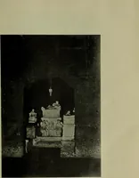 An illustration from Das porträt an grabdenkmalen, seine enstehung und entwickelung vom alterthum bis zur italianischen renaissance (1902)