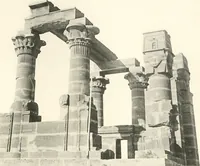An illustration from Debod bis Bab Kalabsche (1911)