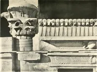 An illustration from Debod bis Bab Kalabsche (1911)
