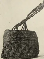 An illustration from De inlandsche kunstnijverheid in Nederlandsch Indië (1912)