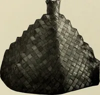 Picture 252 of 390 from De inlandsche kunstnijverheid in Nederlandsch Indië (1912), leaf 211