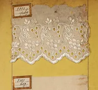 Picture 43 of 193 from Sample book of French embroidery, 1850? (1850), leaf 32