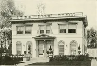 Picture 9 of 103 from De luxe flats : a book on flats and duplex homes ; showing the latest advance designs of this particular type of architecture, published to meet the requirements of all those who desire to study the flat or duplex home in its latest development. (1920), leaf 11