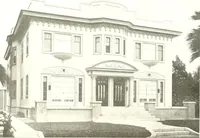 Picture 17 of 103 from De luxe flats : a book on flats and duplex homes ; showing the latest advance designs of this particular type of architecture, published to meet the requirements of all those who desire to study the flat or duplex home in its latest development. (1920), leaf 17