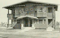 Picture 48 of 103 from De luxe flats : a book on flats and duplex homes ; showing the latest advance designs of this particular type of architecture, published to meet the requirements of all those who desire to study the flat or duplex home in its latest development. (1920), leaf 34