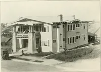 Picture 54 of 103 from De luxe flats : a book on flats and duplex homes ; showing the latest advance designs of this particular type of architecture, published to meet the requirements of all those who desire to study the flat or duplex home in its latest development. (1920), leaf 37