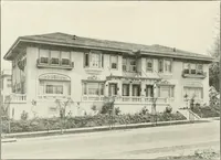 Picture 61 of 103 from De luxe flats : a book on flats and duplex homes ; showing the latest advance designs of this particular type of architecture, published to meet the requirements of all those who desire to study the flat or duplex home in its latest development. (1920), leaf 41