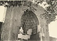 Picture 67 of 89 from Denkmäler persischer Baukunst : geschichtliche Untersuchung und Aufnahme muhammedanischer Backsteinbauten in Vorderasien und Persien (1901), leaf 66
