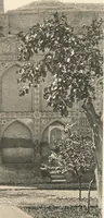 An illustration from Denkmäler persischer Baukunst : geschichtliche Untersuchung und Aufnahme muhammedanischer Backsteinbauten in Vorderasien und Persien (1901)