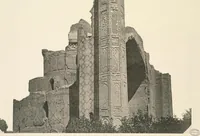 An illustration from Denkmäler persischer Baukunst : geschichtliche Untersuchung und Aufnahme muhammedanischer Backsteinbauten in Vorderasien und Persien (1901)