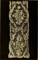 An illustration from Dentelles et guipures : anciennes et modernes, imitations ou copies. Varieté des genres et des points. 52 portraits documentaires, 249 échantillons de dentelles, collerettes, fraises, manchettes, rabats, etc. (1904)