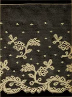 An illustration from Dentelles et guipures : anciennes et modernes, imitations ou copies. Varieté des genres et des points. 52 portraits documentaires, 249 échantillons de dentelles, collerettes, fraises, manchettes, rabats, etc. (1904)