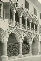 An illustration from Deutsche Baukunst des Mittelalters und der Renaissance : Old German architecture: Ancienne architecture Allemande (1920)