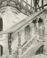 An illustration from Deutsche Baukunst des Mittelalters und der Renaissance : Old German architecture: Ancienne architecture Allemande (1920)