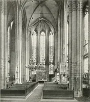 An illustration from Deutsche Baukunst des Mittelalters und der Renaissance : Old German architecture: Ancienne architecture Allemande (1920)