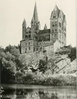 An illustration from Deutsche Baukunst des Mittelalters und der Renaissance : Old German architecture: Ancienne architecture Allemande (1920)