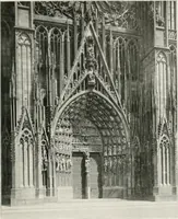 An illustration from Deutsche Baukunst des Mittelalters und der Renaissance : Old German architecture: Ancienne architecture Allemande (1920)