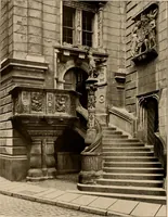 An illustration from Deutsche Baukunst des Mittelalters und der Renaissance = old German architecture (1922)