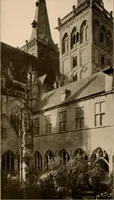 Picture 9 of 197 from Deutsche Baukunst des Mittelalters und der Renaissance = old German architecture (1922), leaf 21