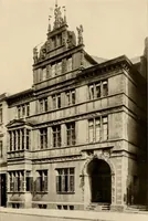 An illustration from Deutsche Baukunst des Mittelalters und der Renaissance = old German architecture (1922)