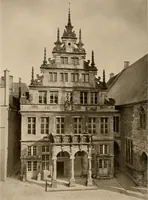 Picture 186 of 197 from Deutsche Baukunst des Mittelalters und der Renaissance = old German architecture (1922), leaf 215